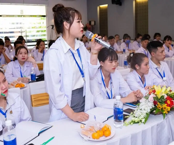 Học viên tham gia được quyền đặt câu hỏi và tham khảo ý kiến